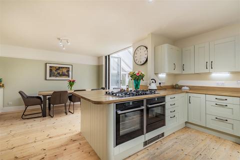 10 Allington Way, Maidstone, ME16 0HJ