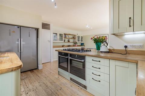 10 Allington Way, Maidstone, ME16 0HJ