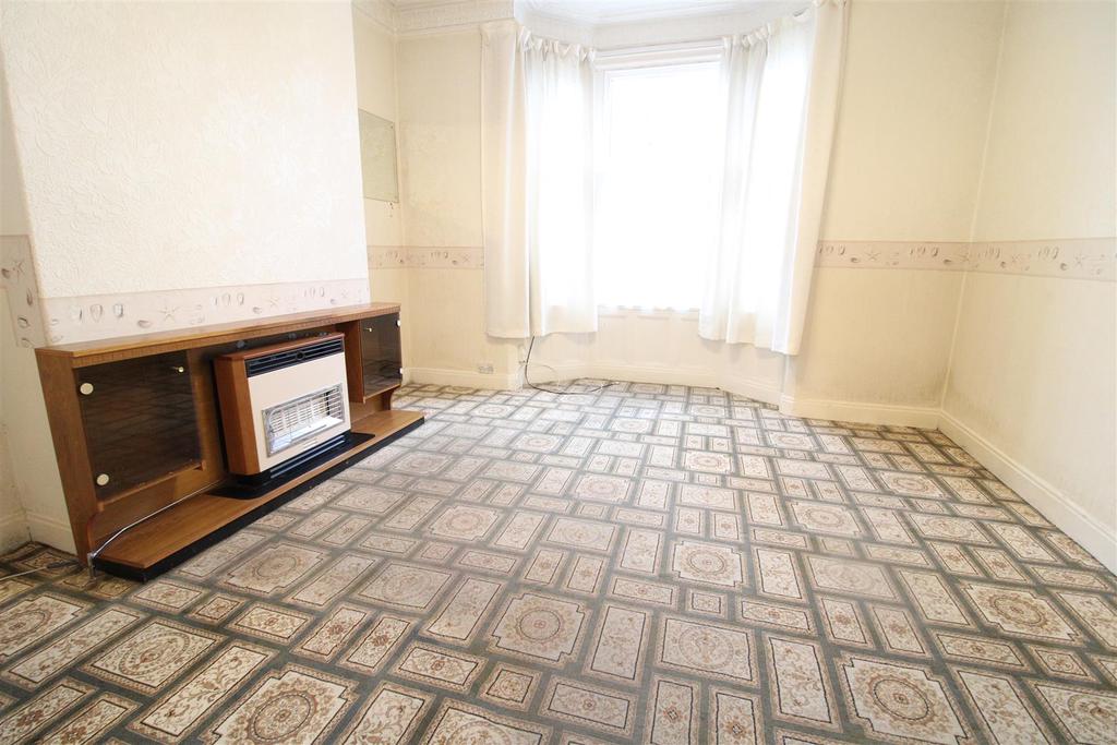 Victoria Embankment, Darlington 4 bed terraced house £112,500