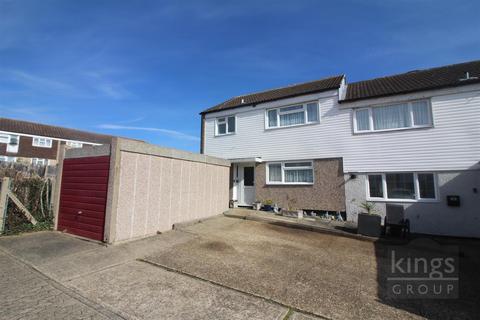 5 Tithelands, Harlow, CM19 5NA