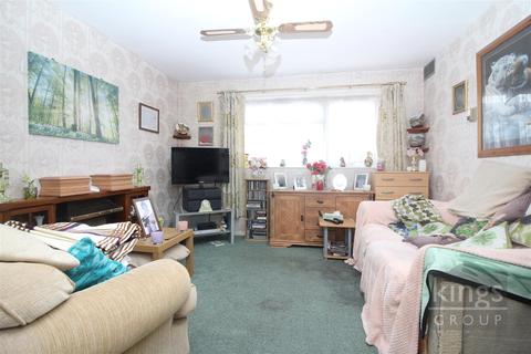 5 Tithelands, Harlow, CM19 5NA
