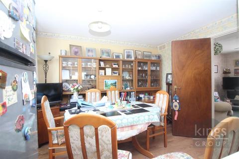 5 Tithelands, Harlow, CM19 5NA