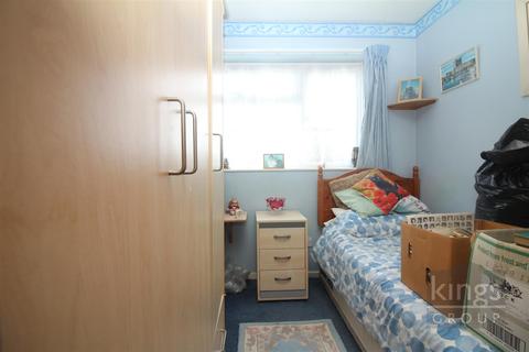 5 Tithelands, Harlow, CM19 5NA