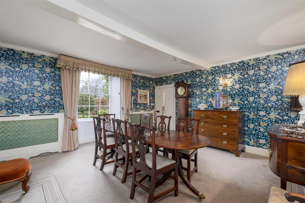 Dining Room 2.jpg
