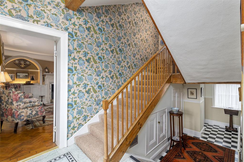 Entrance Hall.jpg
