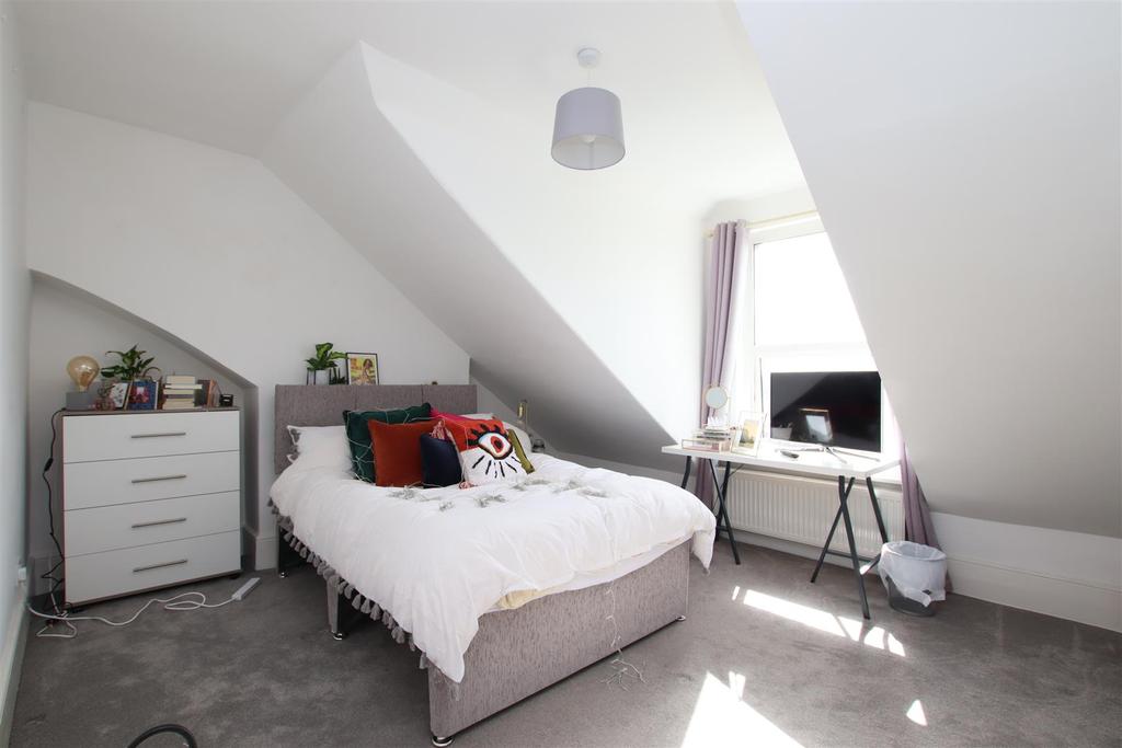 Bedroom 5.JPG