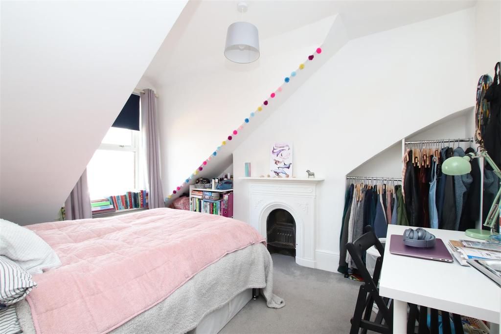 Bedroom 6.JPG