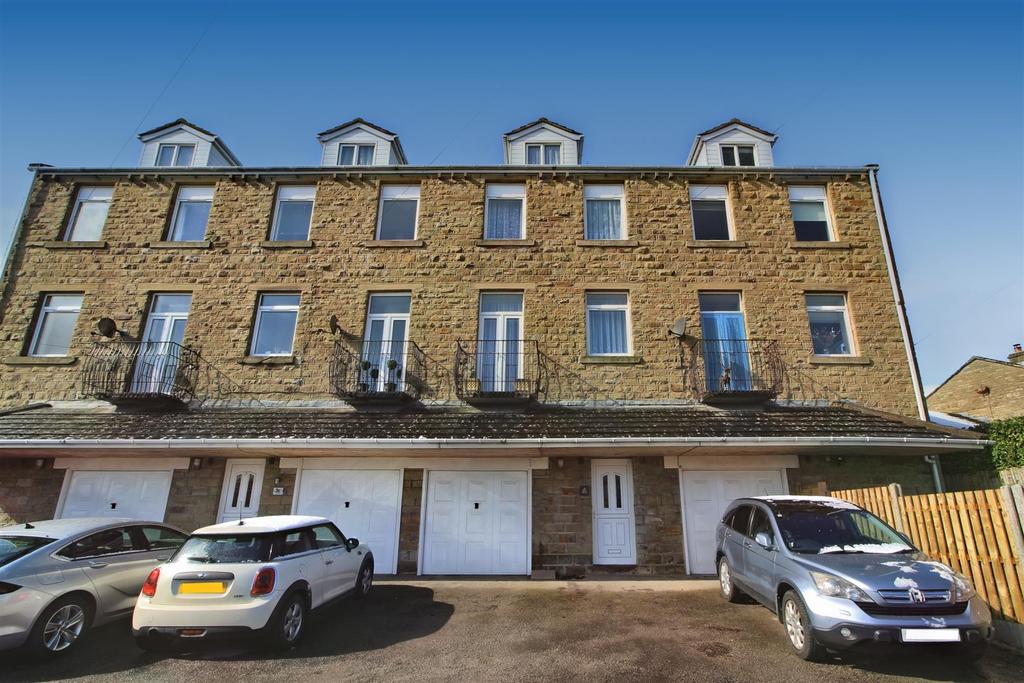 Elm Mills, Gib Lane, Skelmanthorpe... 5 bed terraced house £200,000