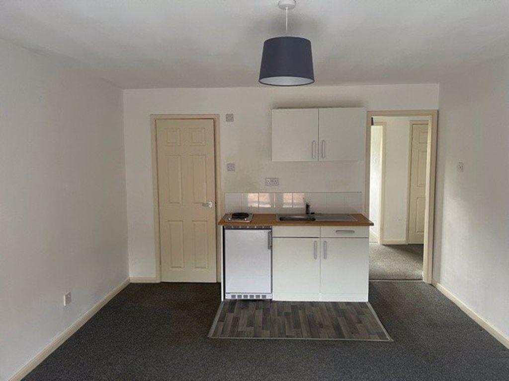 Bridge Inn, Castleford Studio £650 pcm (£150 pw)