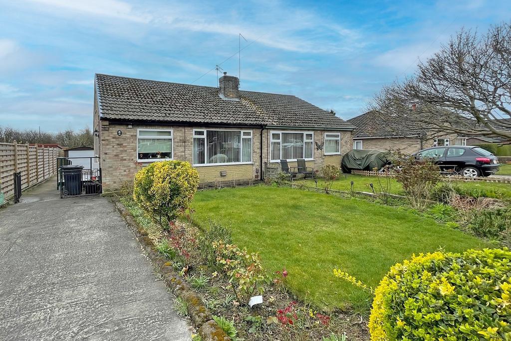 Fairways Avenue, Harrogate, HG2 2 bed semidetached bungalow for sale