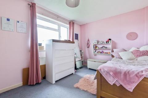 12 Beech Road, Chinnor, OX39 4RB