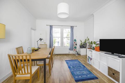 1 bedroom flat to rent, Queen Elizabeth`s Walk, Stoke Newington, N16