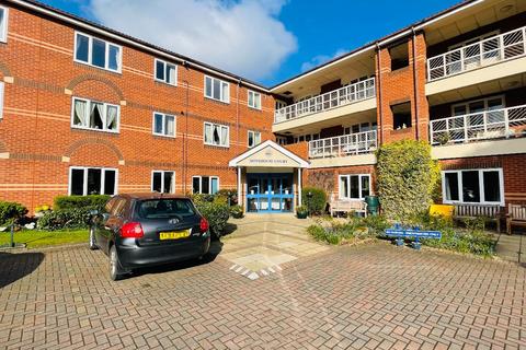 2 bedroom flat for sale - Flat , Dove House Court, Grange Road, Solihull