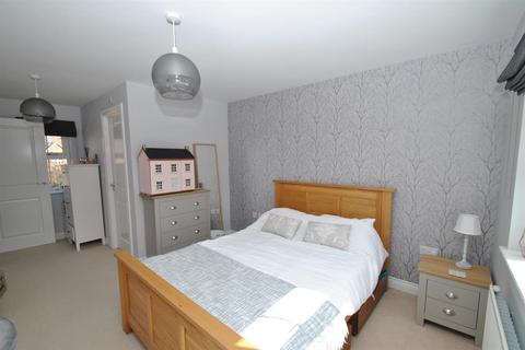 44 Olvega Drive, Buntingford, SG9 9FJ