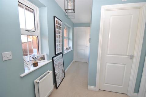 44 Olvega Drive, Buntingford, SG9 9FJ