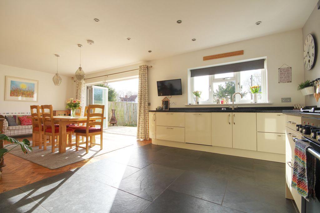 Burlington Grove, Barnstaple Ex32 9bu 4 Bed Detached House - £575,000