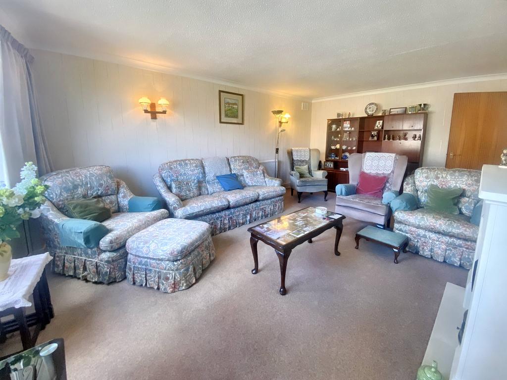 Heath Rise, Fakenham NR21 3 bed chalet £320,000