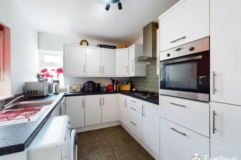 27 Nursery Road, Salisbury, SP2 7HX