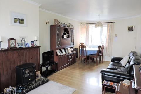 21 Leicester Close, Worcester Park, KT4 8TJ