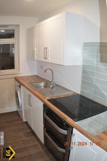 2 bedroom flat to rent, Auchinlea Road, Glasgow, Lanarkshire, G34