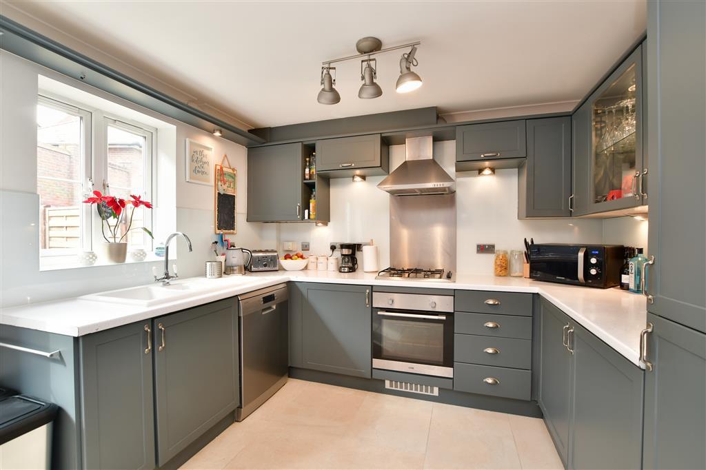 Kitchen/Dining Area
