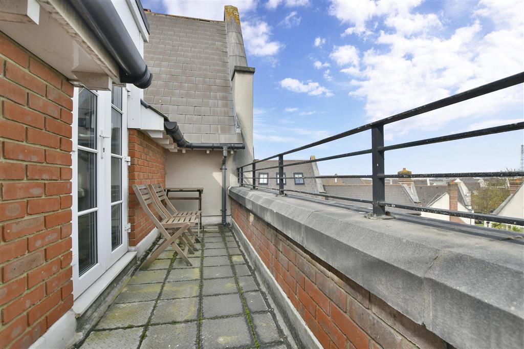 Patio / Decking