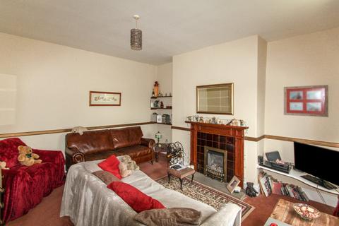 2 bedroom end of terrace house for sale - Hollings Street, Bingley, BD16 1SH