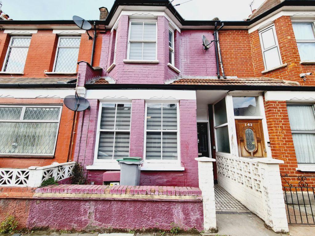 Rosebery Ave, N17 4 bed house £2,250 pcm (£519 pw)