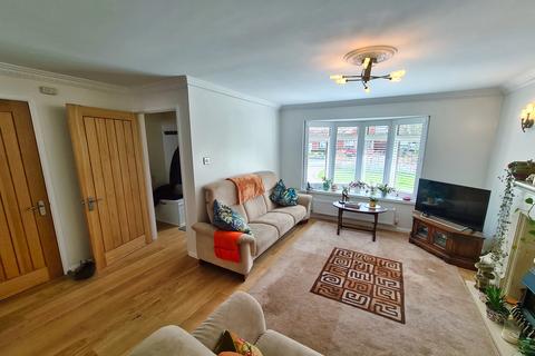 22 Dickens Dell, Totton, Southampton, SO40 8FJ