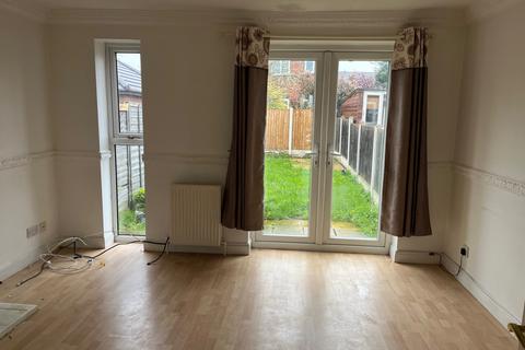 2 bedroom terraced house to rent, 30 Southmoor Lane, Armthorpe, Doncaster