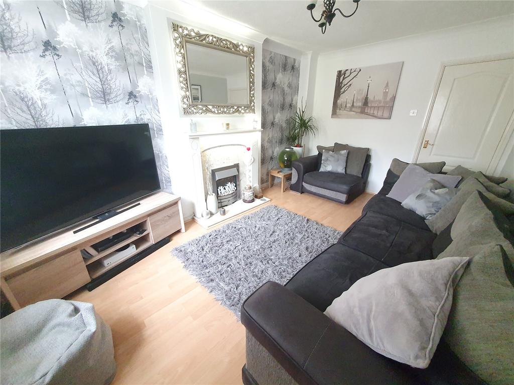 Aintree Drive, Lower Darwen, BB3 3 bed semidetached house £149,950
