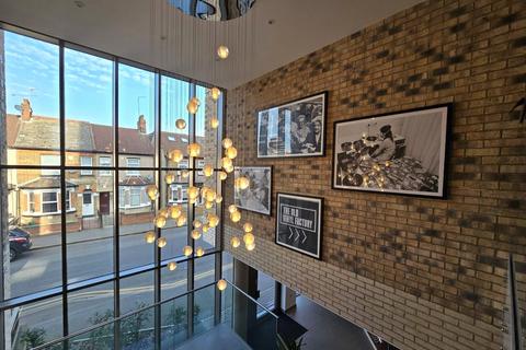 undefined, Blyth Road, Hayes, Greater London, UB3