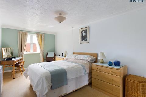 2 bedroom apartment for sale - Cathedral View Court, Cabourne Avenue, Lincoln, Lincolnshire, LN2