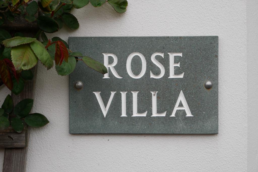 Rose villa