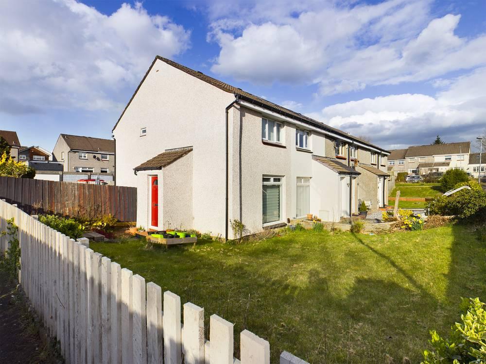 Muirhead Way, Glasgow, G64 2 bed terraced house £895 pcm (£207 pw)