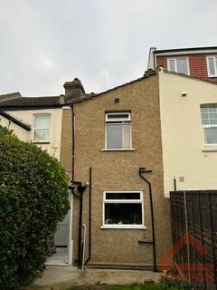 1 bedroom in a house share to rent - Wyche Grove, CR2