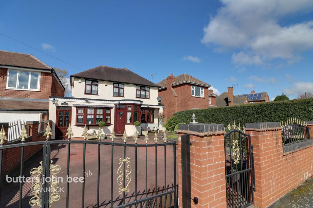 Oaks Drive, Cannock 4 bed detached house for sale £400,000
