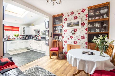 2 Hillier Close, New Barnet, Barnet, EN5 1BE