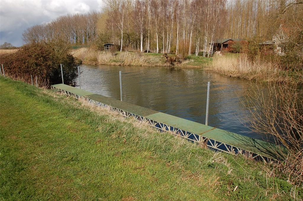 Elton Road, Fotheringhay, Northamptonshire, PE8 Land for sale £100,000