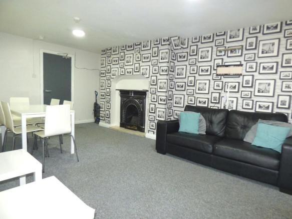 Room 7, 1a Elmsley Street