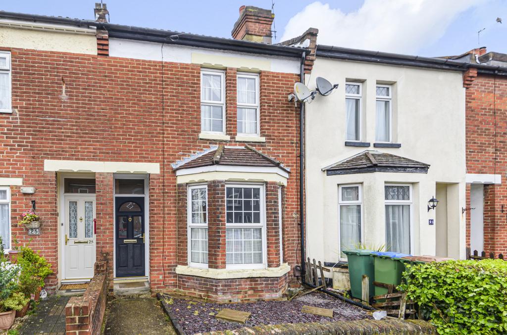 Dyer Road, Shirley, Southampton, Hampshire, SO15 3 bed terraced house