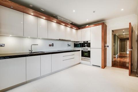 3 bedroom flat to rent - Unwin Court, Beaumont Close, London, N2