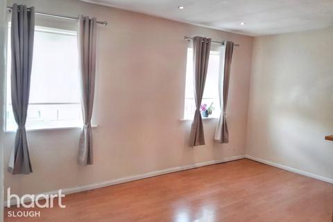 2 bedroom maisonette for sale - Thirlmere Avenue, Slough