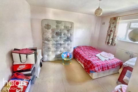 2 bedroom maisonette for sale - Thirlmere Avenue, Slough