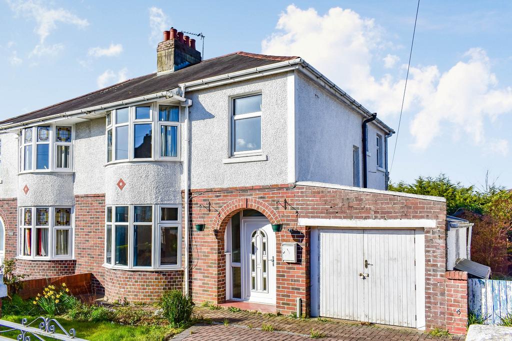 Westfield Avenue, Bridgend, Bridgend... 3 bed semidetached house £