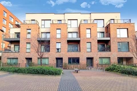 4 bedroom apartment for sale, Thonrey Close, Colindale Gardens, NW9