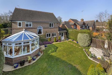 2 Home Close, Virginia Water, GU25 4DH
