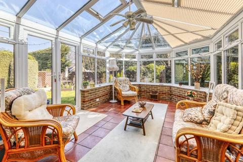 2 Home Close, Virginia Water, GU25 4DH