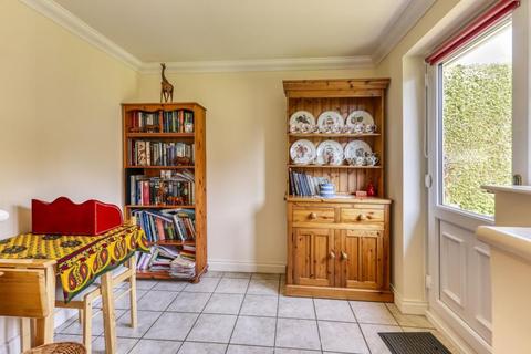 2 Home Close, Virginia Water, GU25 4DH
