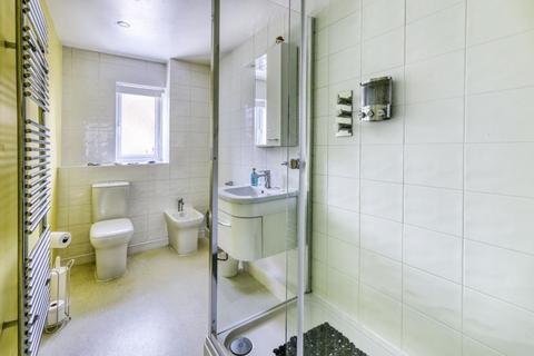 2 Home Close, Virginia Water, GU25 4DH